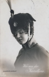 1. Weltkrieg, Frau, Porträt, Uniform, Kavallerie, 1916